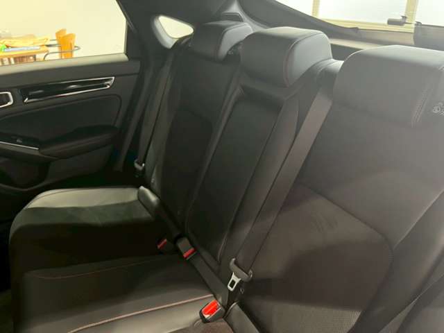 ホンダ シビック　ハイブリッド ２．０ Ｅ：ＨＥＶ R4年 (近畿) 99