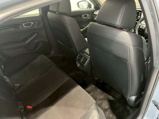 ホンダ シビック　ハイブリッド ２．０ Ｅ：ＨＥＶ R4年 (近畿) 99