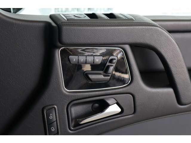 メルセデスベンツ Ｇクラス Ｇ３５０Ｄ ロング ディーゼルターボ ４ＷＤ H28年 (近畿) 99