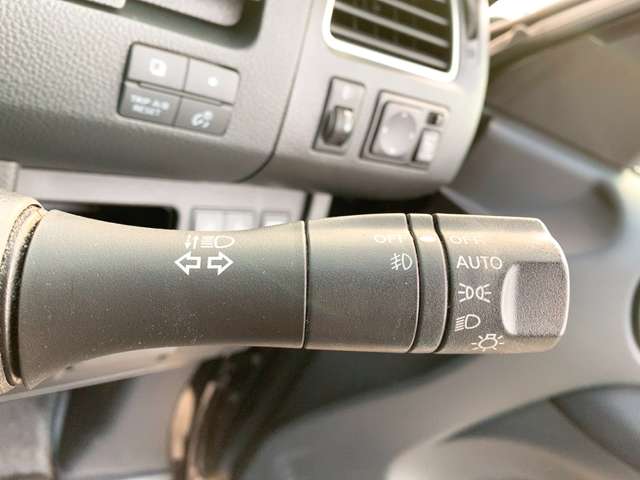 日産 セレナ ２．０ ハイウェイスター Ｇ Ｓ－ＨＹＢＲＩＤ H25年 (九州・沖縄) 99