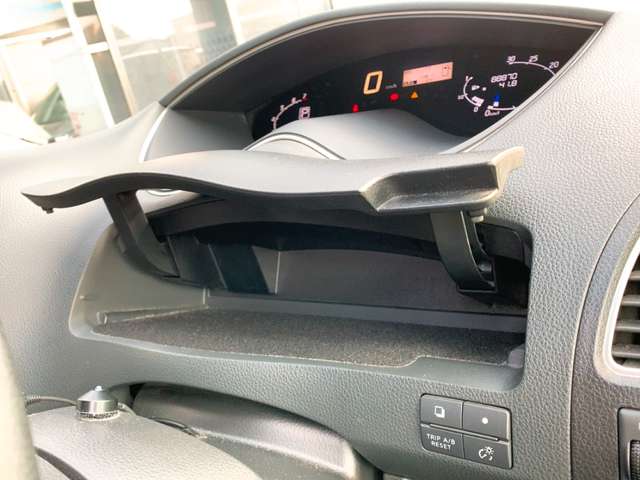 日産 セレナ ２．０ ハイウェイスター Ｇ Ｓ－ＨＹＢＲＩＤ H25年 (九州・沖縄) 99