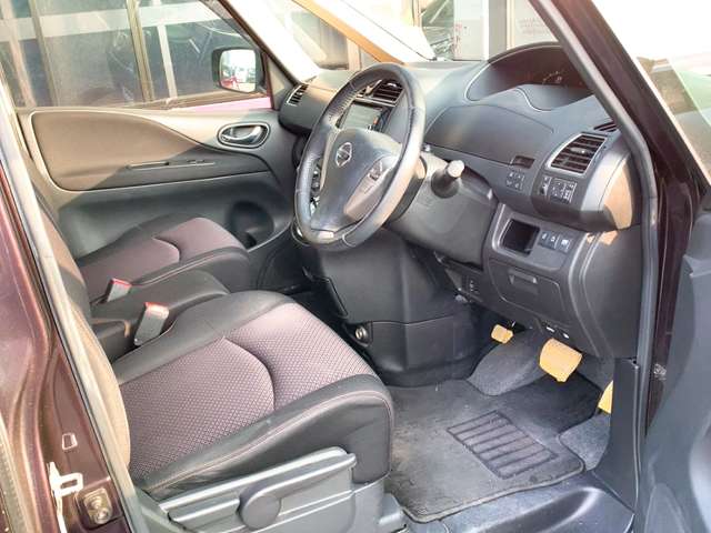 日産 セレナ ２．０ ハイウェイスター Ｇ Ｓ－ＨＹＢＲＩＤ H25年 (九州・沖縄) 99