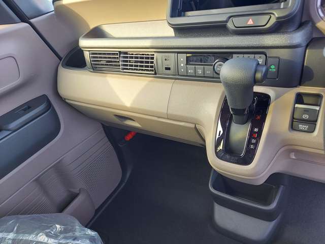 ホンダ Ｎ　ＢＯＸ ジョイ ６６０ ２トーン R6年 (九州・沖縄) 99