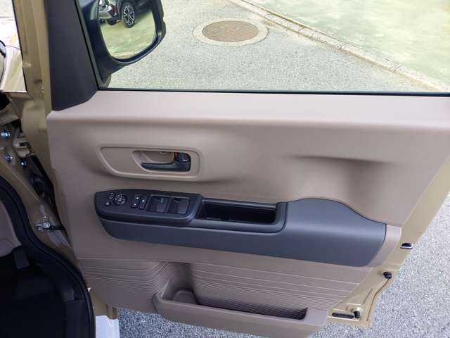 ホンダ Ｎ　ＢＯＸ ジョイ ６６０ ２トーン R6年 (九州・沖縄) 99