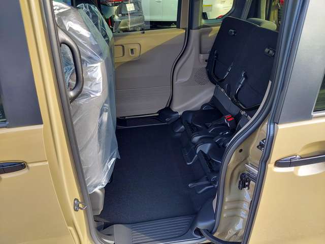 ホンダ Ｎ　ＢＯＸ ジョイ ６６０ ２トーン R6年 (九州・沖縄) 99