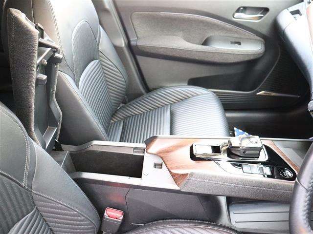 日産 ノートオーラ １．２ Ｇ レザーエディション R3年 () 99