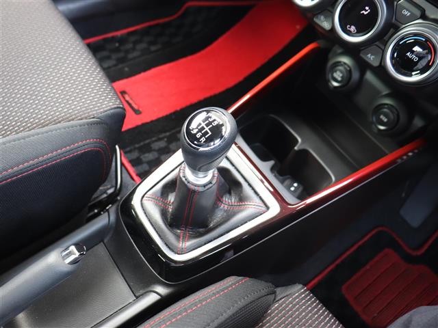 スズキ スイフト スポーツ １．４ R3年 (関東) 99