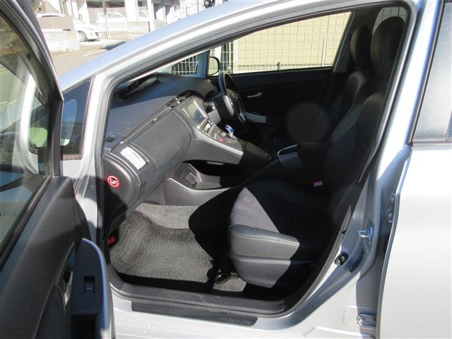 トヨタ プリウス １．８ Ｇ ツーリングセレクション H24年 (関東) 99