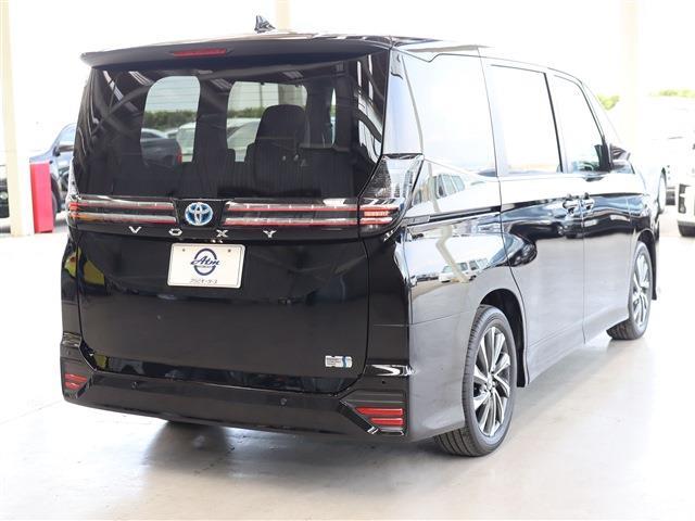 トヨタ ヴォクシー １．８ ハイブリッド Ｓ－Ｚ R7年 (東海) 99