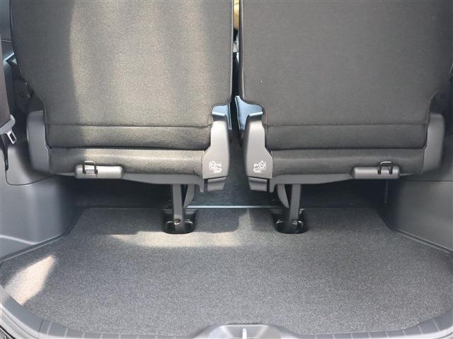 トヨタ ヴォクシー １．８ ハイブリッド Ｓ－Ｚ R7年 (東海) 99