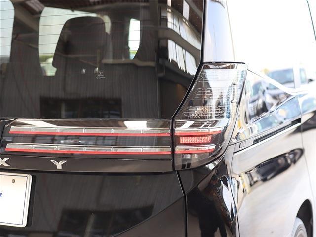 トヨタ ヴォクシー １．８ ハイブリッド Ｓ－Ｚ R7年 (東海) 99