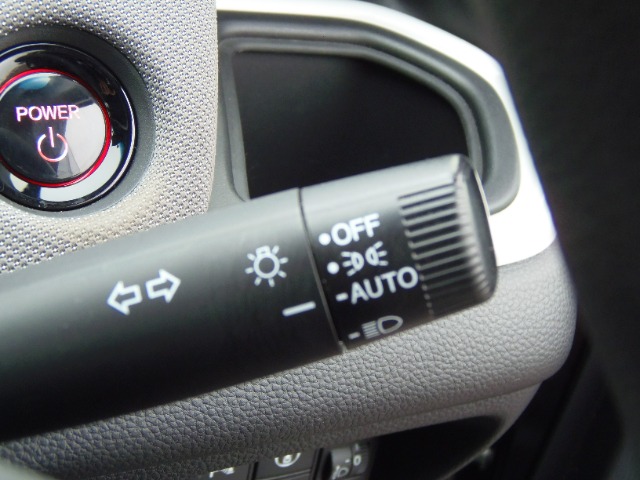 ホンダ フィット　ハイブリッド １．５ Ｅ：ＨＥＶ クロスター R2年 (東海) 99