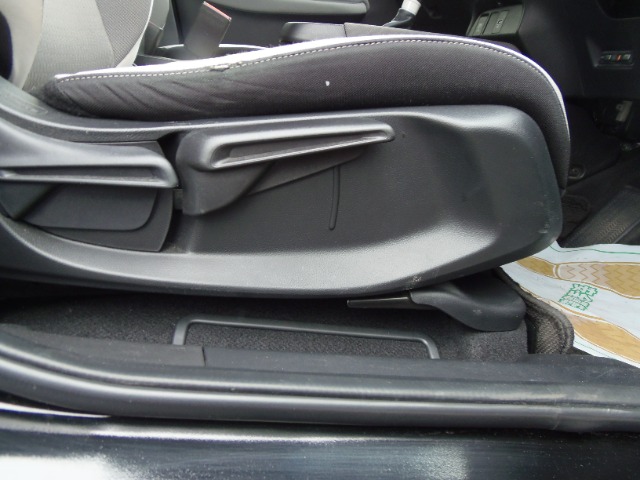 ホンダ フィット　ハイブリッド １．５ Ｅ：ＨＥＶ クロスター R2年 (東海) 99