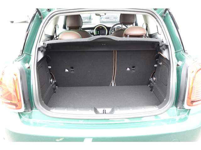 ミニ ミニ クーパー ３ドア ６０イヤーズ エディション ＤＣＴ R2年 (近畿) 99