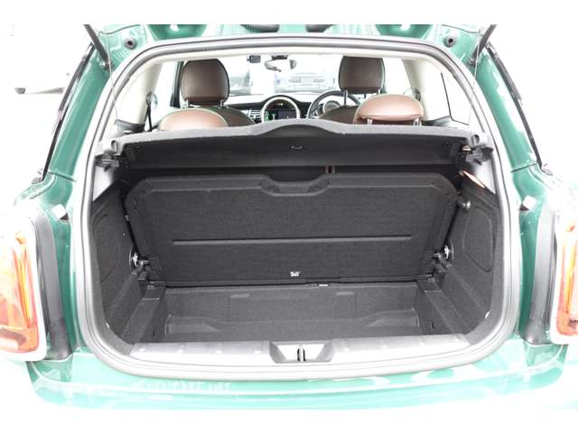 ミニ ミニ クーパー ３ドア ６０イヤーズ エディション ＤＣＴ R2年 (近畿) 99