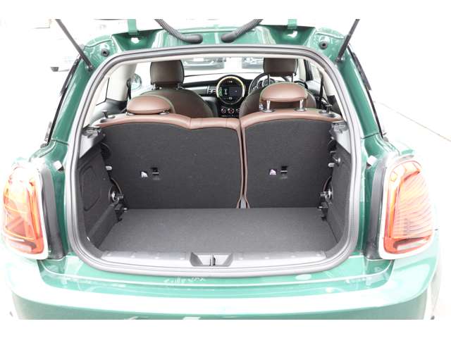 ミニ ミニ クーパー ３ドア ６０イヤーズ エディション ＤＣＴ R2年 (近畿) 99