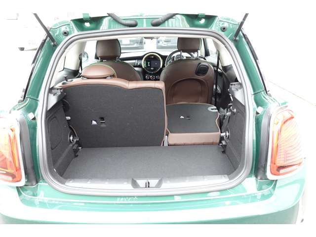 ミニ ミニ クーパー ３ドア ６０イヤーズ エディション ＤＣＴ R2年 (近畿) 99