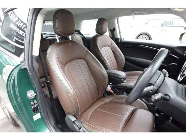 ミニ ミニ クーパー ３ドア ６０イヤーズ エディション ＤＣＴ R2年 (近畿) 99