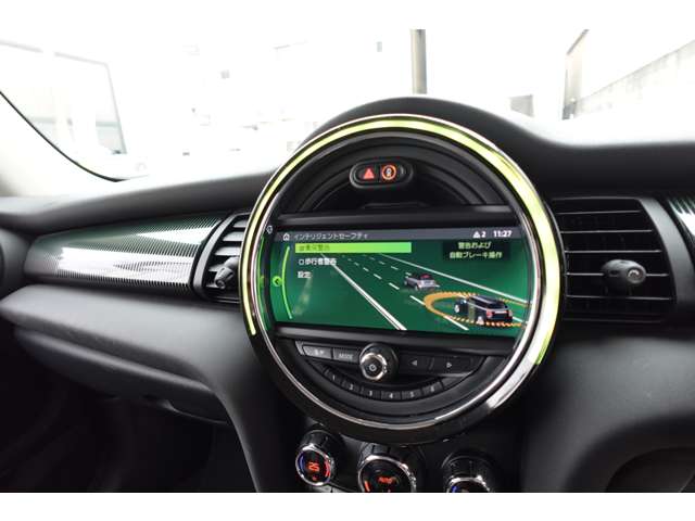 ミニ ミニ クーパー ３ドア ６０イヤーズ エディション ＤＣＴ R2年 (近畿) 99