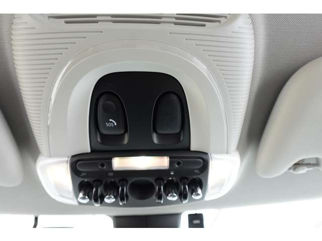 ミニ ミニ クーパー ３ドア ６０イヤーズ エディション ＤＣＴ R2年 (近畿) 99