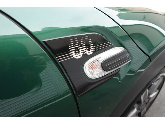 ミニ ミニ クーパー ３ドア ６０イヤーズ エディション ＤＣＴ R2年 (近畿) 99