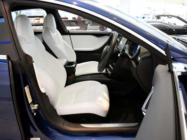 テスラ モデルＳ １００Ｄ H30年 (関東) 99