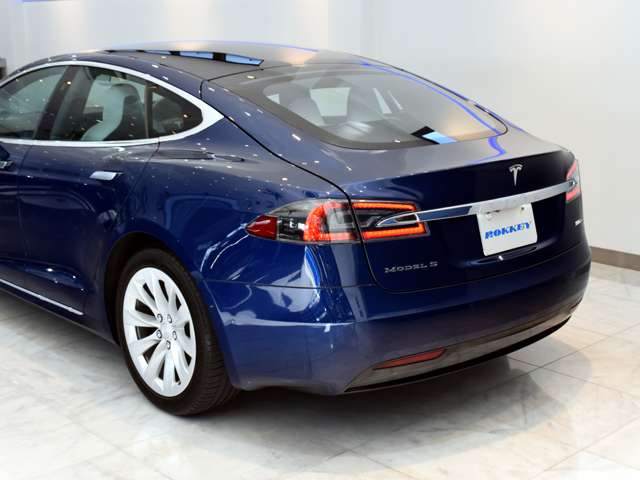 テスラ モデルＳ １００Ｄ H30年 (関東) 99
