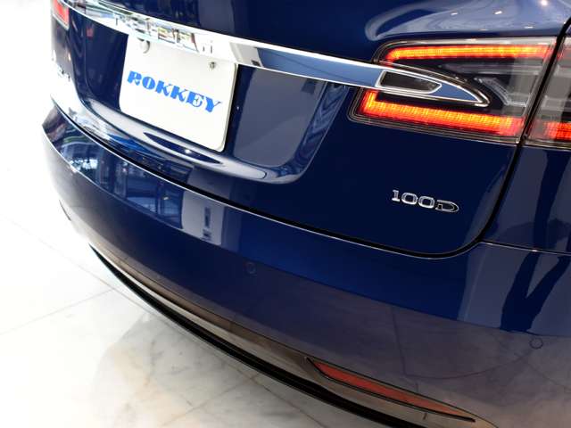 テスラ モデルＳ １００Ｄ H30年 (関東) 99
