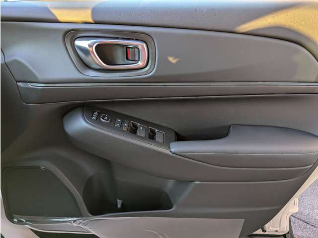 ホンダ ヴェゼル １．５ Ｅ：ＨＥＶ Ｘ R6年 (関東) 99