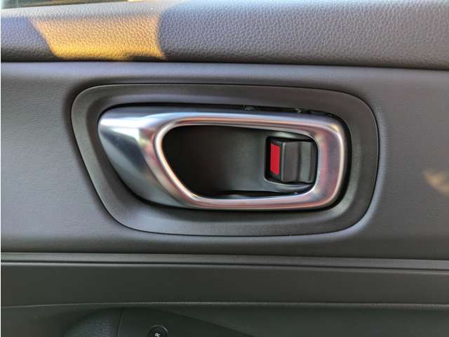 ホンダ ヴェゼル １．５ Ｅ：ＨＥＶ Ｘ R6年 (関東) 99