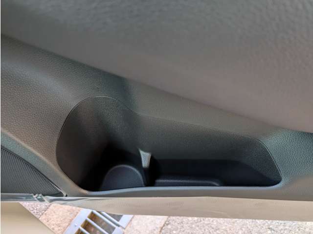 ホンダ ヴェゼル １．５ Ｅ：ＨＥＶ Ｘ R6年 (関東) 99