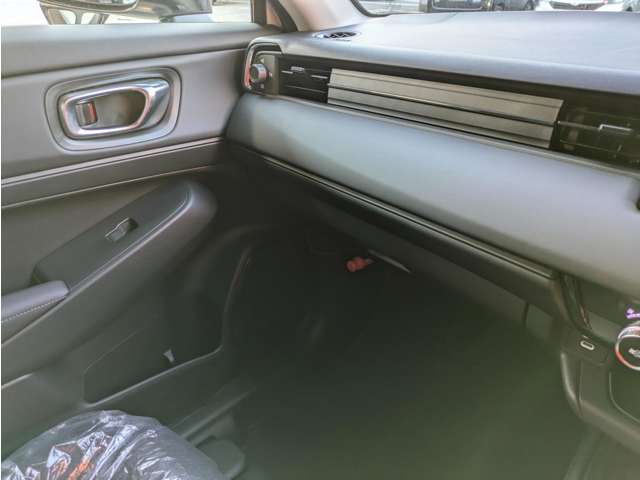 ホンダ ヴェゼル １．５ Ｅ：ＨＥＶ Ｘ R6年 (関東) 99