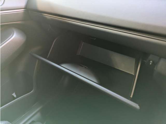 ホンダ ヴェゼル １．５ Ｅ：ＨＥＶ Ｘ R6年 (関東) 99