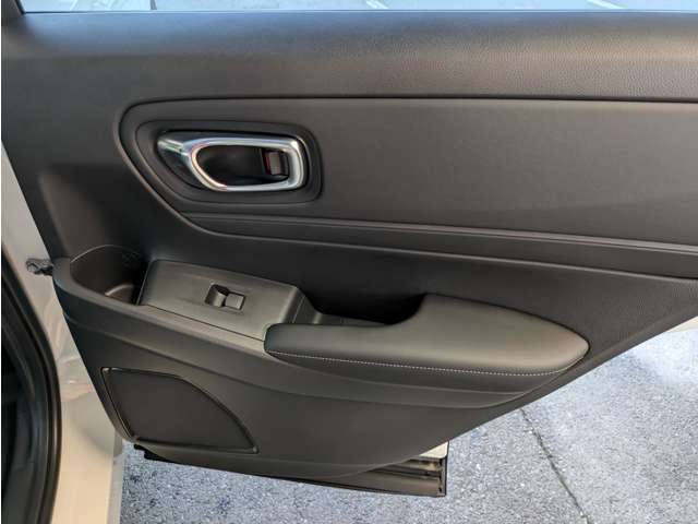 ホンダ ヴェゼル １．５ Ｅ：ＨＥＶ Ｘ R6年 (関東) 99