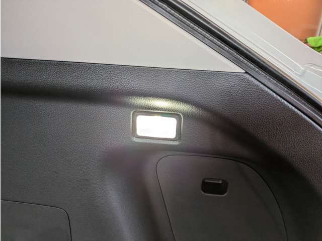 ホンダ ヴェゼル １．５ Ｅ：ＨＥＶ Ｘ R6年 (関東) 99