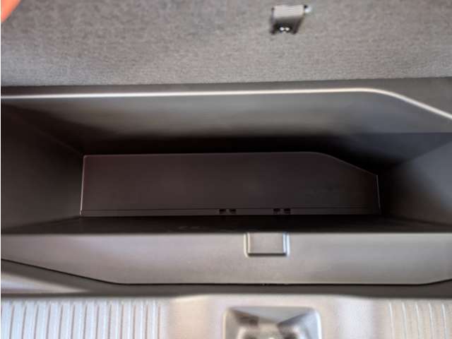 ホンダ ヴェゼル １．５ Ｅ：ＨＥＶ Ｘ R6年 (関東) 99