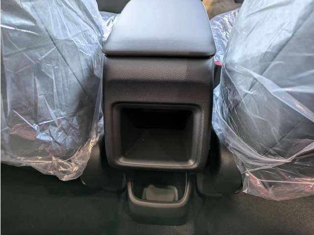 ホンダ ヴェゼル １．５ Ｅ：ＨＥＶ Ｘ R6年 (関東) 99