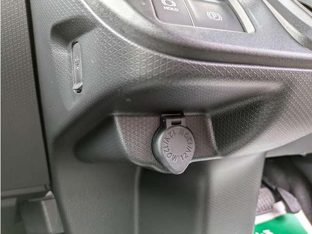 ダイハツ タント ６６０ ファンクロス R7年 (関東) 99