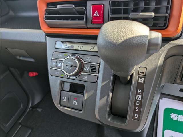 ダイハツ タント ６６０ ファンクロス R6年 (関東) 99