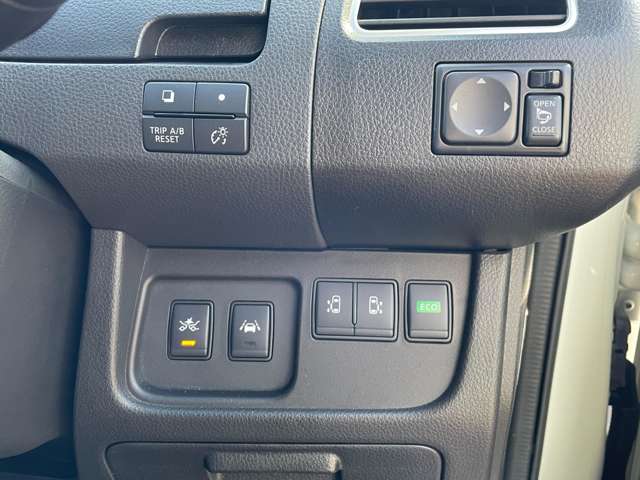 日産 セレナ ２．０ ハイウェイスター Ｖセレクション＋ＳＡＦＥＴＹＩＩ ４ＷＤ H27年 (東北) 99