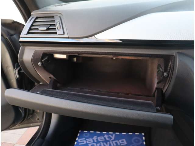 ＢＭＷ ４シリーズ ４２０Ｉ Ｍスポーツ H28年 (関東) 99