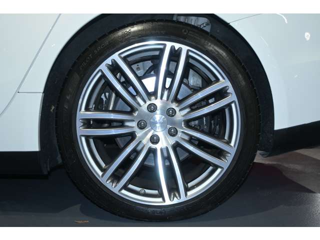 マセラティ ギブリ Ｓ H29年 (関東) 99