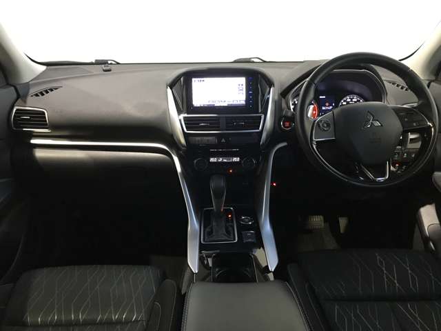 三菱 エクリプス　クロス １．５ Ｇ ４ＷＤ H30年 (北海道) 99