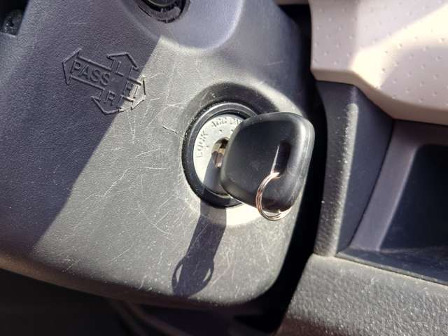 日産 モコ ６６０ Ｓ H25年 (中国) 99