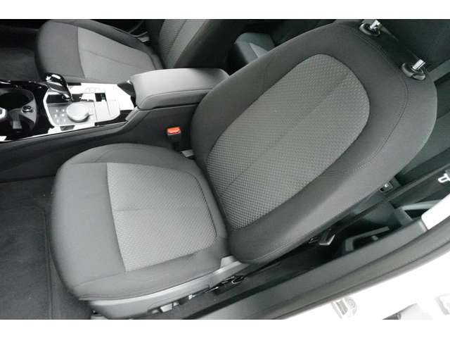 ＢＭＷ １シリーズ １１８Ｄ プレイ ディーゼルターボ R6年 (近畿) 99