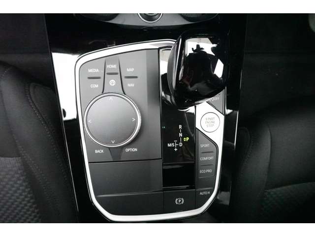 ＢＭＷ １シリーズ １１８Ｄ プレイ ディーゼルターボ R6年 (近畿) 99