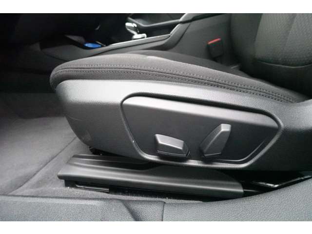 ＢＭＷ １シリーズ １１８Ｄ プレイ ディーゼルターボ R6年 (近畿) 99