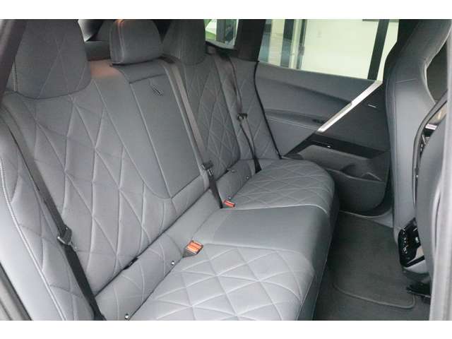 ＢＭＷ ｉＸ Ｘドライブ４０ ４ＷＤ R5年 (近畿) 99