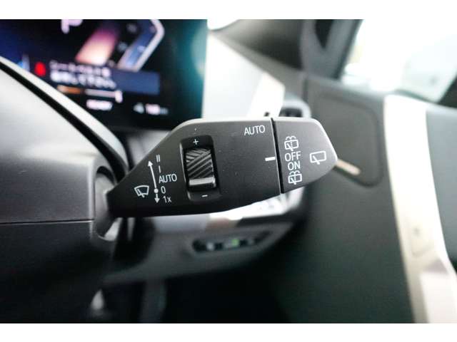 ＢＭＷ ｉＸ Ｘドライブ４０ ４ＷＤ R5年 (近畿) 99