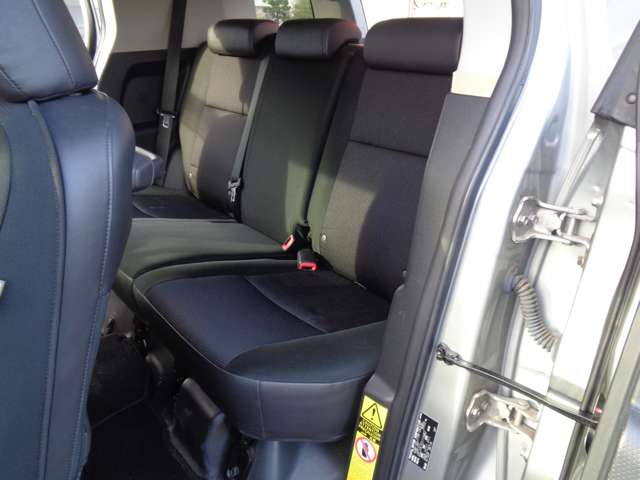 トヨタ ＦＪ　クルーザー ４．０ カラーパッケージ ４ＷＤ H23年 (中国) 99